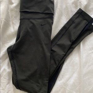 Nike leggings